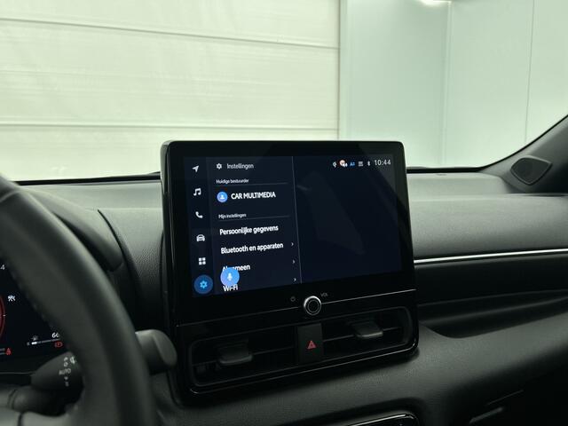 Toyota YARIS 1.5 Hybrid 130 Executive | Navigatie | Panoramadak | BSM | Parkeersensoren voor+achter |