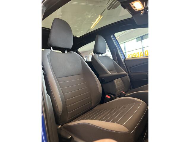 Toyota YARIS 1.5 Hybrid Bi-Tone Plus Automaat | Panoramadak | NL AUTO | Achteruitrijcamera | Navigatie | Cruise control | Climate control | Apple carplay | Elek. inklapbare spiegels