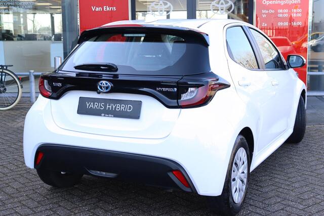 Toyota YARIS 1.5 Hybrid Active Limited, Climate & Cruise control, Stoelverwarming, DAB+ !