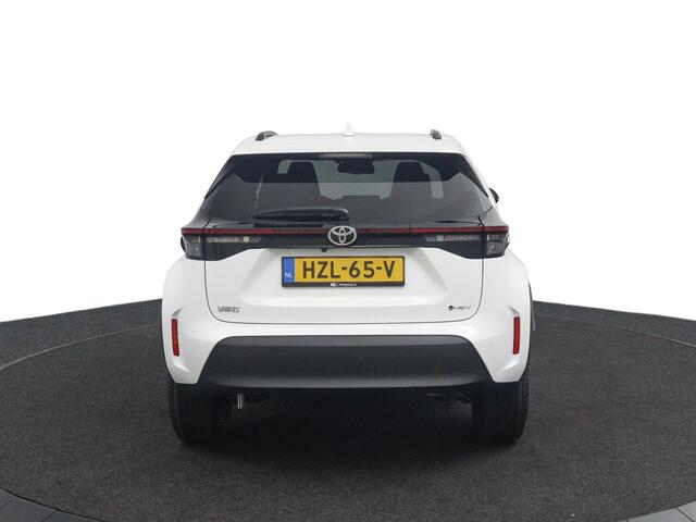 Toyota YARIS Cross 1.5 Hybrid 130 Dynamic | Comfort Pakket | Led Verlichting | Toyota Safety Sense |