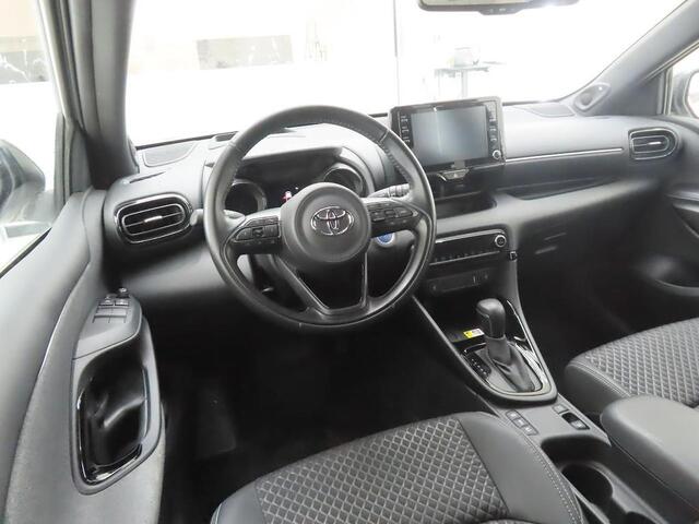 Toyota YARIS 1.5 Hybrid Automaat Executive Leer Navi Camera Ad Cruise Stoelverwarming Dodehoek Parkeersensoren