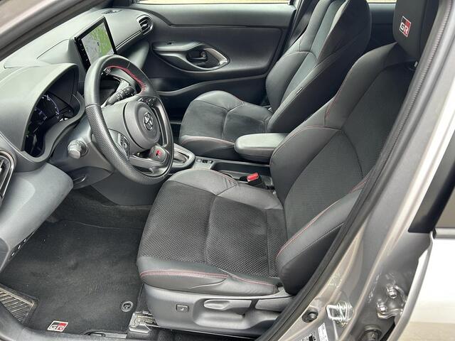 Toyota YARIS Cross 1.5 Hybrid GR Sport, NL-auto, Trekhaak