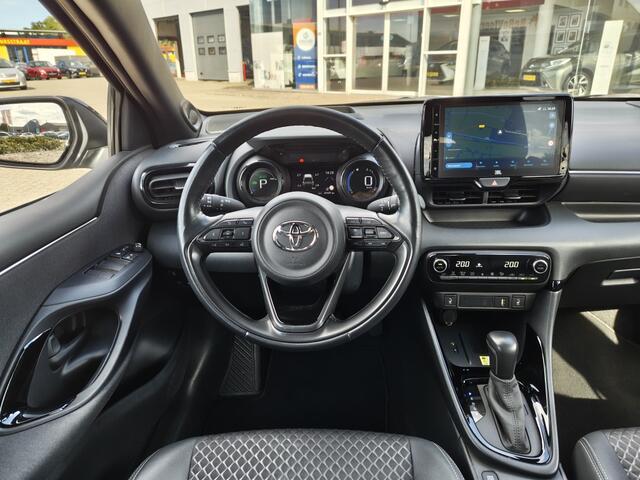 Toyota YARIS 1.5 Hybrid Executive | Pano | JBL | Navi | Sensoren v/a | Blind