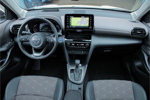 Toyota YARIS Cross 1.5 Hybrid Executive |trekhaak|HUD|pano|parkeersensoren|leder|dealer onderhouden|