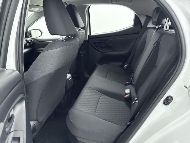 Toyota YARIS 1.5 Hybrid Dynamic | Apple Carplay/Android Auto | Lichtmetalen Velgen | NL-Auto | Mistlampen |