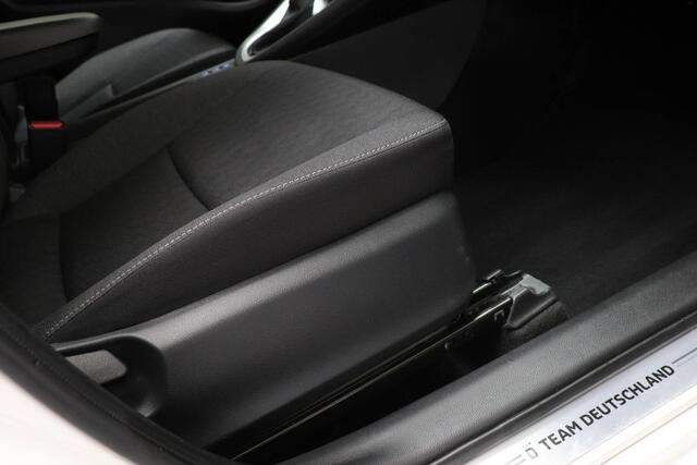 Toyota YARIS 1.5 Hybrid Dynamic | LED | STOELVERWARMING | DAB | APPLE | CAMERA