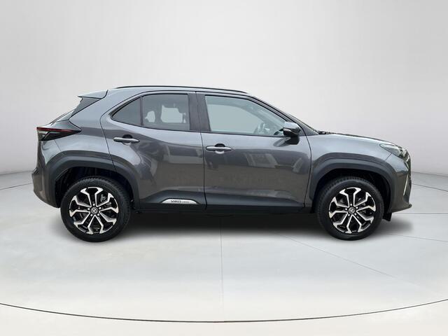 Toyota YARIS Cross 1.5 Hybrid 115 First Edition | Dode hoek waarschuwing | Parkeersensoren | Stoel- + stuurverwarming | Carplay |