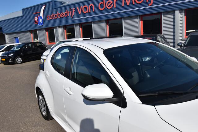 Toyota YARIS 1.5 Hybrid Active , CLIMATR , A UITRIJ CAM , NAVI VIA APP ,CR CONTROL , EL VOOR ,