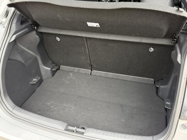 Toyota YARIS 1.5 Hybrid 130 Launch Edition Demo HUD Stoel/Stuur Verwarming Carplay