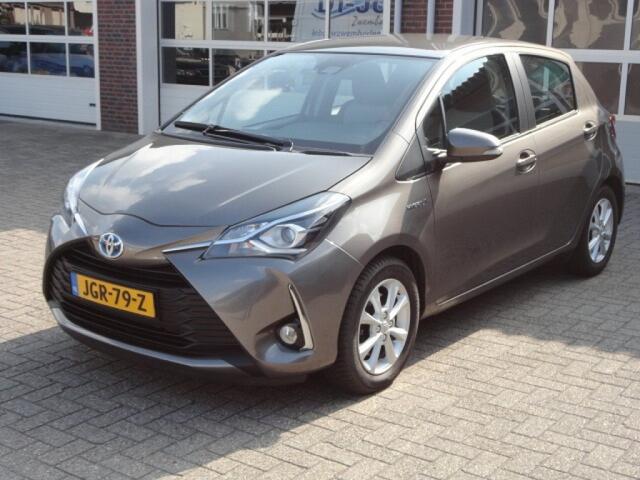 Toyota YARIS 1.5 Hybrid Active Navi ,Lmv ,Camera