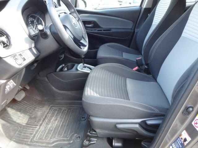 Toyota YARIS 1.5 Hybrid Active Navi ,Lmv ,Camera