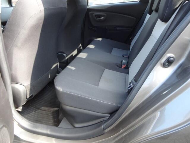 Toyota YARIS 1.5 Hybrid Active Navi ,Lmv ,Camera