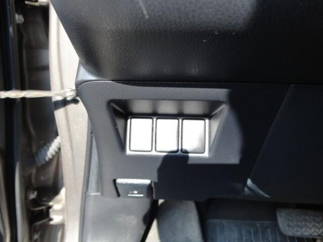 Toyota YARIS 1.5 Hybrid Active Navi ,Lmv ,Camera