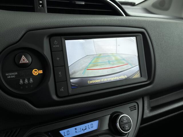 Toyota YARIS 1.5 Hybrid Dynamic | NL-Auto | Apple Carplay -/ Android Auto |