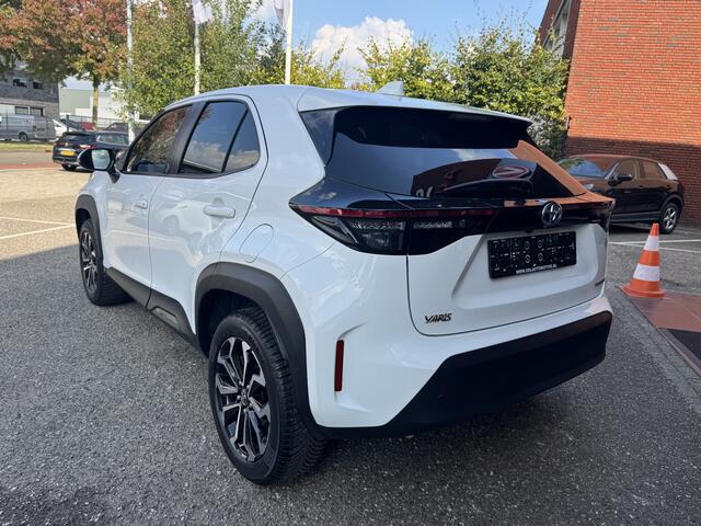 Toyota YARIS Cross 1.5 Hybrid Dynamic // NAVI // CAMERA // ADAPTIVE CRUISE // CLIMA // LICHT METALEN VELGEN