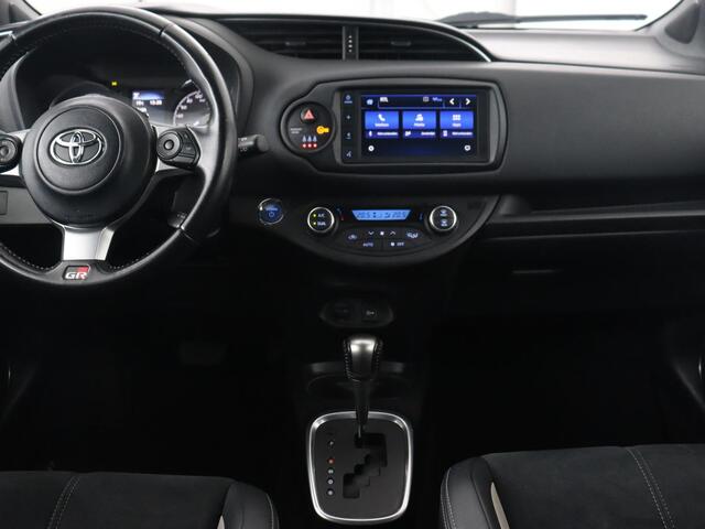 Toyota YARIS 1.5 Hybrid GR Sport | Sportstoelen | Leder/Alcantara | Camera | Climate control | Cruise control | Getint glas | Bluetooth