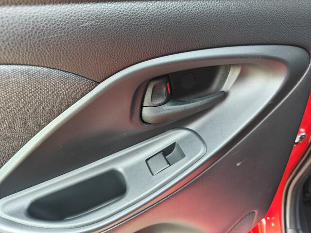 Toyota YARIS 1.5 Hyb. Executive