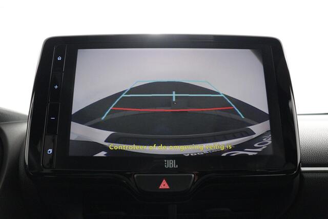 Toyota YARIS 1.5 Hybrid Executive | head-up display | panoramadak| Bi-tone |