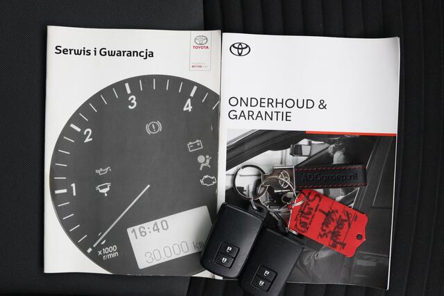 Toyota YARIS 1.5 Hybrid Design Sport | Climate control | Cruisecontrol | Parkeercamera |