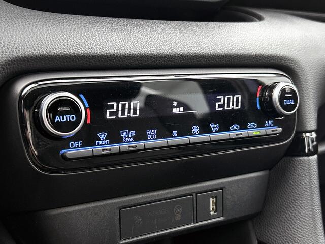 Toyota YARIS 1.5 Hybrid Launch Edition | Panoramadak | Climate control | Adaptive cruise control | LM velgen |