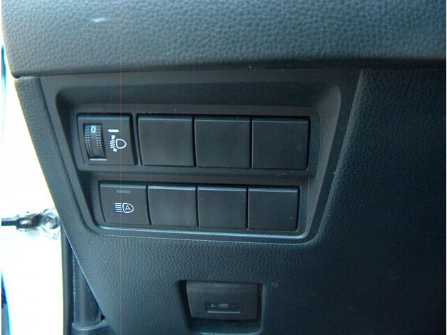 Toyota YARIS 1.5 Hyb. Launch Ed.