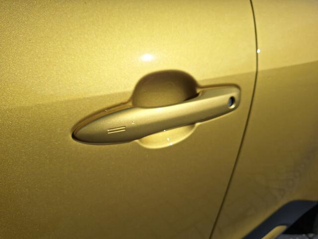 Toyota YARIS Cross 1.5 Hybrid Explore Bi-Tone