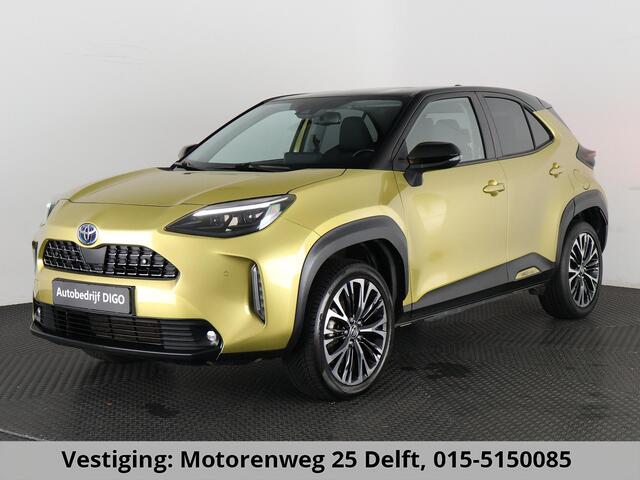 Toyota YARIS Cross 1.5 HYBRIDE EXECUTIVE BI-TONE GARANTIE TOT 9-2032 .Dodehoek detectie . JBL Audio . Stoel verwarming .