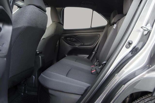 Toyota YARIS Cross 1.5 Hybrid 130 TEAM DYNAMIC NAVI PDC-V+A CAMERA SAFETY PACK+WINTER PACK