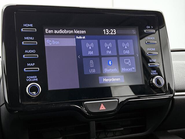 Toyota YARIS 1.5 Hybrid 115 Business | LM velgen |