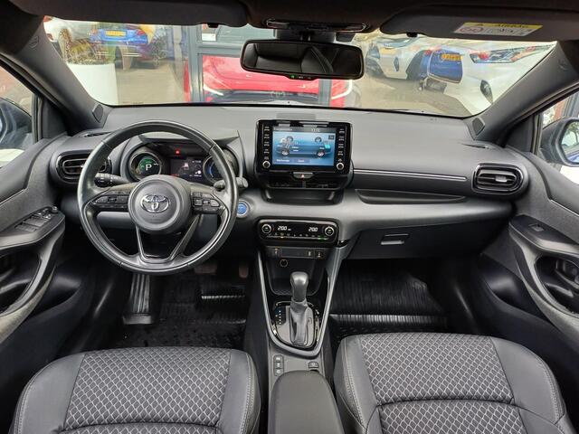 Toyota YARIS 1.5 Hybrid Launch Edition | Stoel- & stuurverwarming | Trekhaak | Carplay - Android Auto