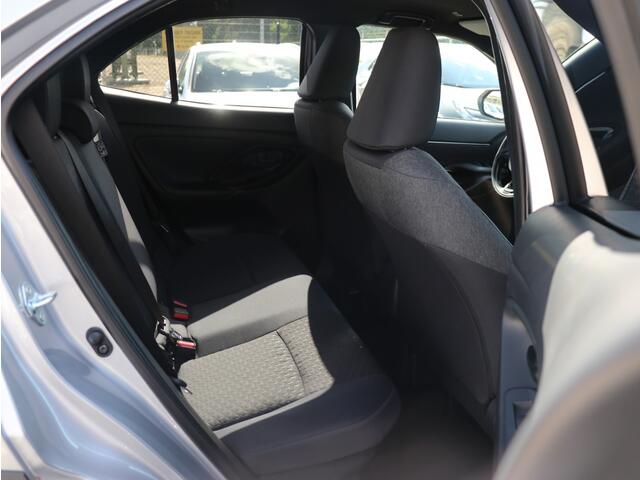 Toyota YARIS 1.5 Hybrid 130 Dynamic I Direct leverbaar I Carplay I Camera