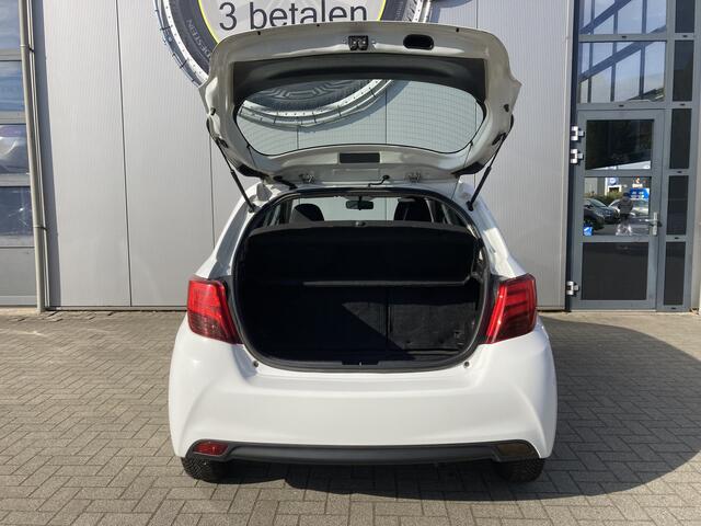 Toyota YARIS 1.5 Hybrid Aspiration Xenon verlichting | Camera | Cruise control | NAP | Clima