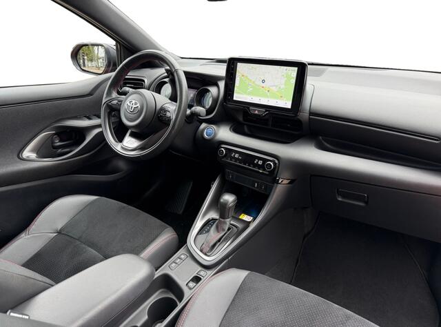Toyota YARIS 1.5 Hybrid GR Sport I Panoramadak I Trekhaak I Leder