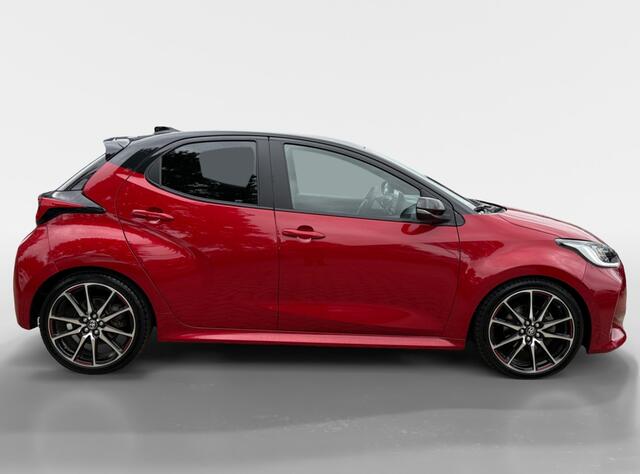 Toyota YARIS 1.5 Hybrid GR Sport I Panoramadak I Trekhaak I Leder