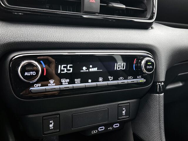 Toyota YARIS 1.5 Hybrid 130 Executive *DEMO* | Stoelverwarming | Apple Carplay -/ Android Auto | Parkeersensoren V+A |