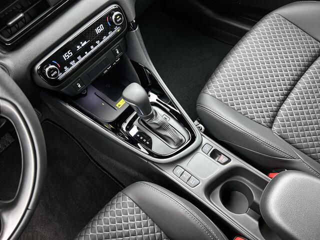 Toyota YARIS 1.5 Hybrid 130 Executive *DEMO* | Stoelverwarming | Apple Carplay -/ Android Auto | Parkeersensoren V+A |