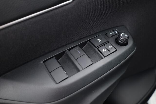 Toyota YARIS Cross 1.5 Hybrid Teamplayer 130pk | Winter pakket | Safety pakket | Navi | Adapt. Cruise | Camera | Keyless