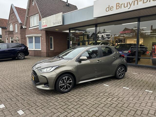Toyota YARIS 1.5 Hybrid Dynamic Automaat 1e eigenaar / dealeronderhouden / 10 jaar garantie programma / Apple Carplay / Android Auto / Adaptive cruise control / parkeercamera / lichtmetalen velgen / LED-verlichting