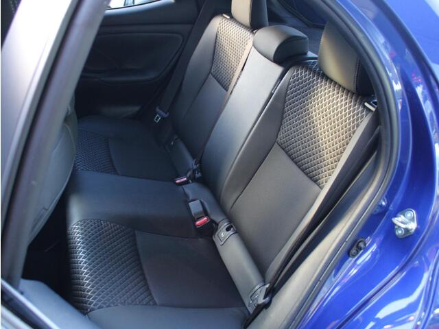 Toyota YARIS 1.5 Hybrid Business Plus Cruise en Climate Control, Draadloze Telefoonlader