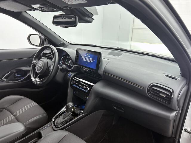 Toyota YARIS Cross 1.5 Hybrid Adventure | Stoelverwarming | Climate control | Adaptive cruise control |