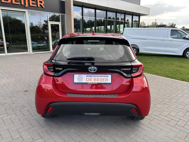 Toyota YARIS 1.5 Hybrid Dynamic Camera I App I Cruise