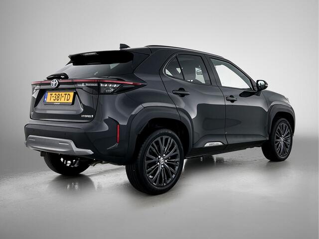 Toyota YARIS Cross 1.5 Hybrid Adventure | Navigatie | JBL | PDC | Elektrische achterklep |