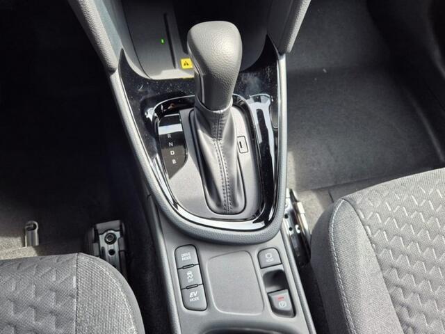 Toyota YARIS 1.5 HYBR 130 DYNAMIC WINTER