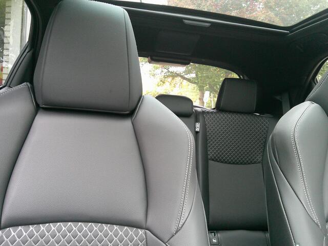 Toyota YARIS 1.5 Hybrid 130 Launch Edition Panoramadak