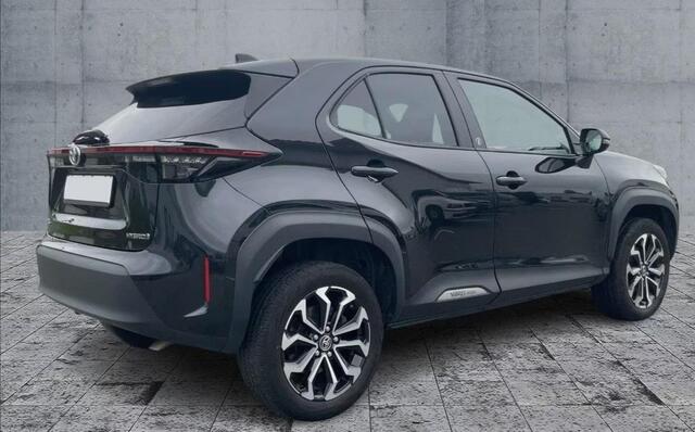 Toyota YARIS Cross 1.5 VVT-I ADAP CRUISE STOEL+STUUR VERW. APPLE