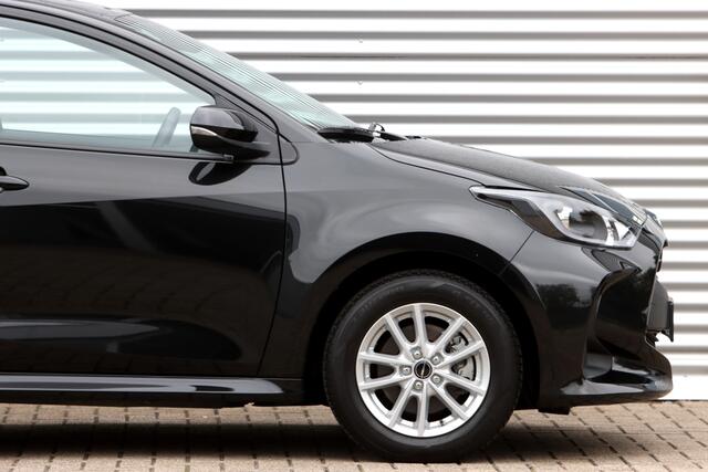 Toyota YARIS 1.5 Hybrid Active Navi / Carplay