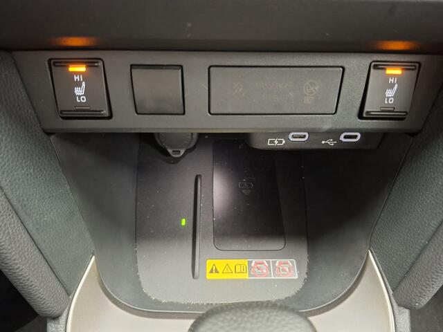 Toyota YARIS Cross 1.5 Hybrid 130 Executive demo | Half Leer