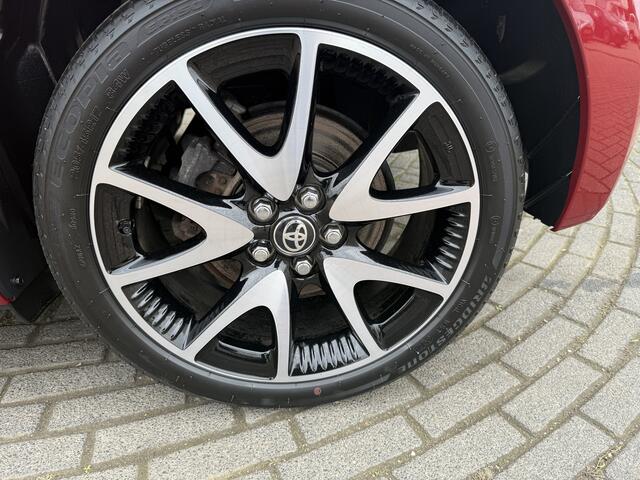 Toyota YARIS 1.5 Hybrid Launch Edition