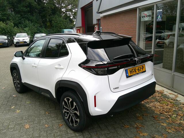 Toyota YARIS Cross 1.5 Hybrid 130 Dynamic Bi-tone