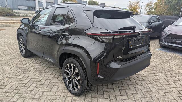 Toyota YARIS Cross 1.5 Hybrid 130 Dynamic | Comfort pack | Blind spot | Sensoren